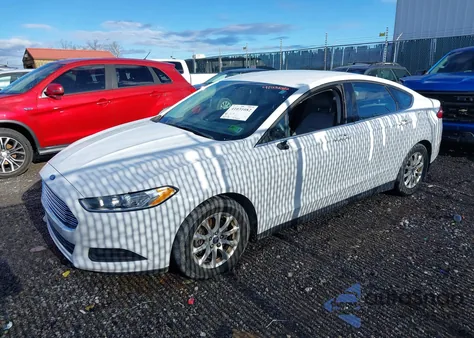 2015 Ford Fusion S z USA, uszkodzony, nr VIN 1FA6P0G73F5106145